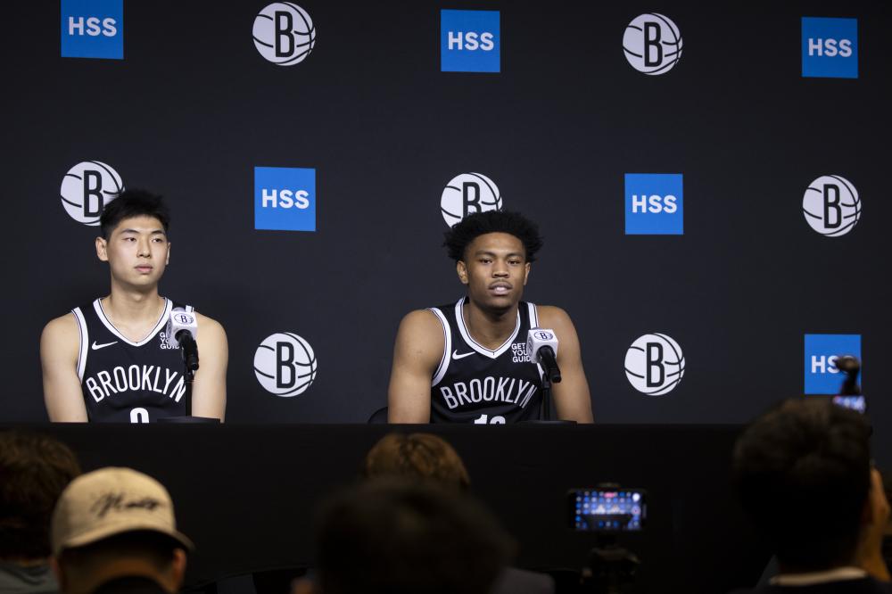 他选择保持 他选择保持